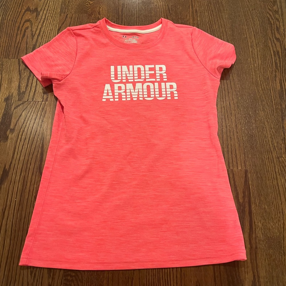Under Armour loose fit dri fit shirt small